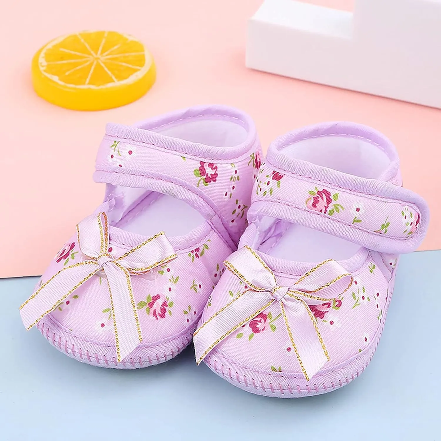 Baby Walk Shoes Cute Printin Shoes Non-Slip Canvas Sneakers with Bow My First Pair of Walking Shoes