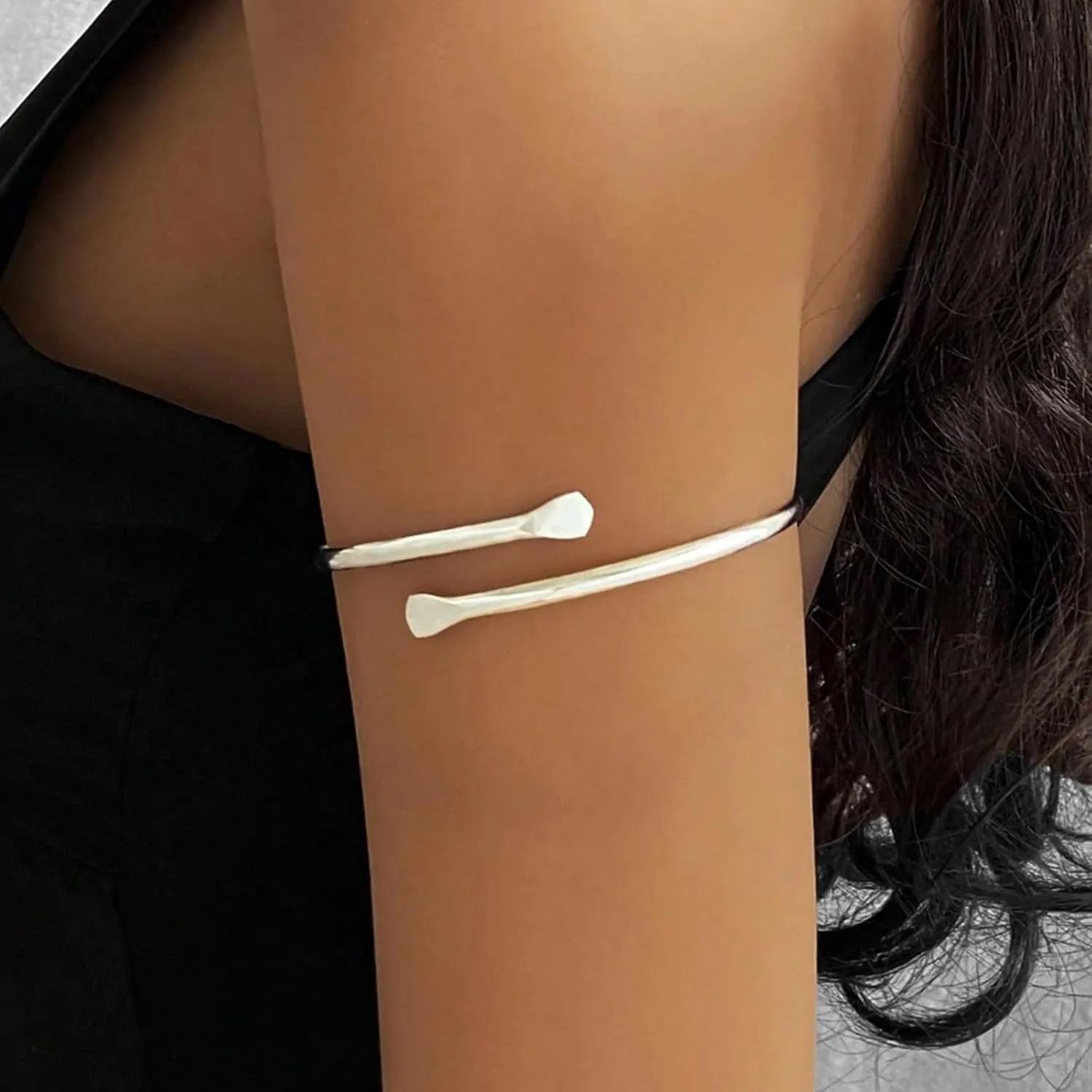 Gold Silver Arm Cuff for Women Upper Arm Bracelet Trendy Dainty Thin Bangle Bracelets Minimalist Armband Summer Beach Jewelry