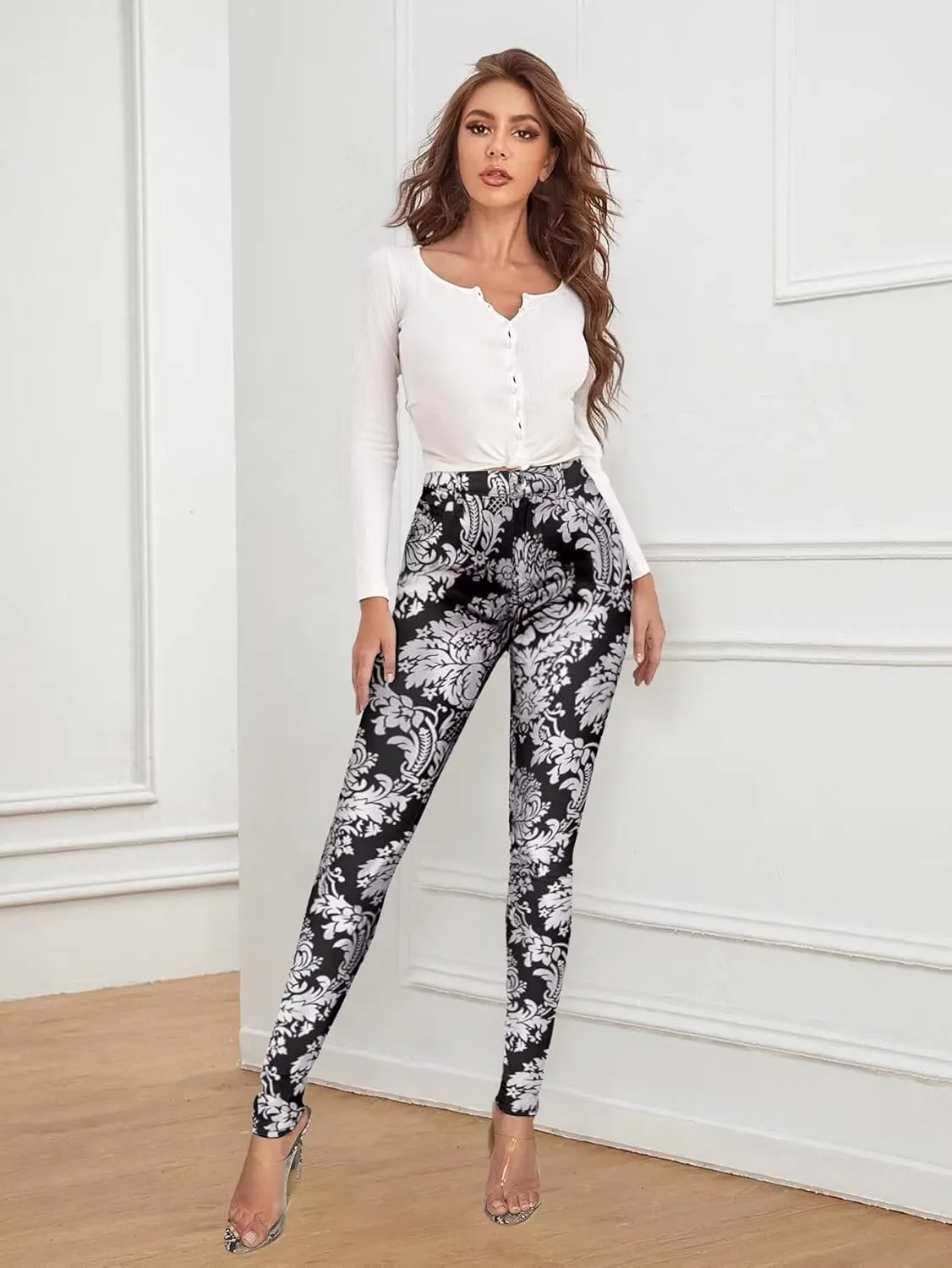 Hybrid & Company Womens Classic Denim Mid Rise Skinny Jeans Super Stretch Pants