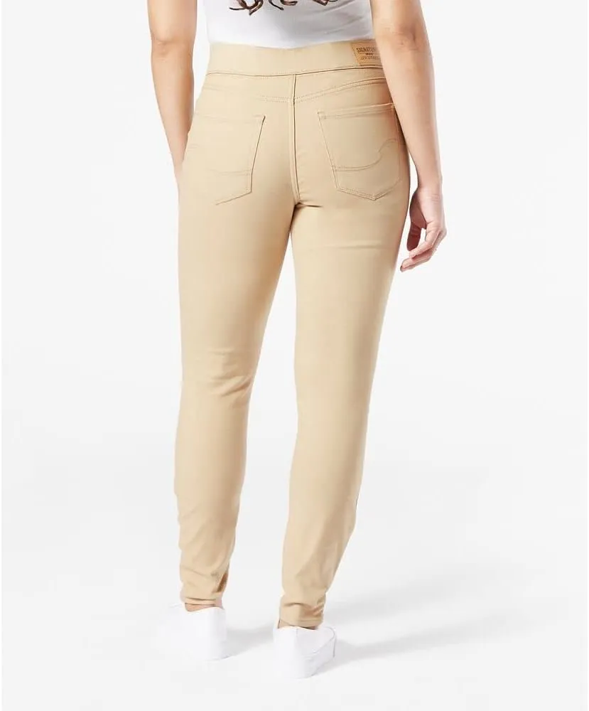 Levi Strauss Signature Gold Women's Totally Shaping Pull-on Skinny Jeans (Available in Plus Size)