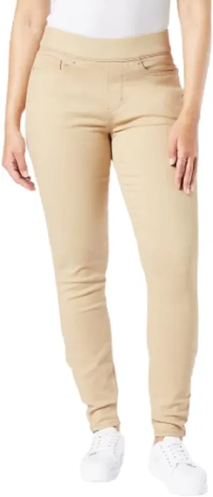 Levi Strauss Signature Gold Women's Totally Shaping Pull-on Skinny Jeans (Available in Plus Size)