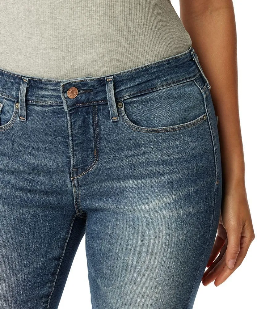 Levi Strauss Signature Gold Women's Totally Shaping Skinny Jeans (Standard and Plus)