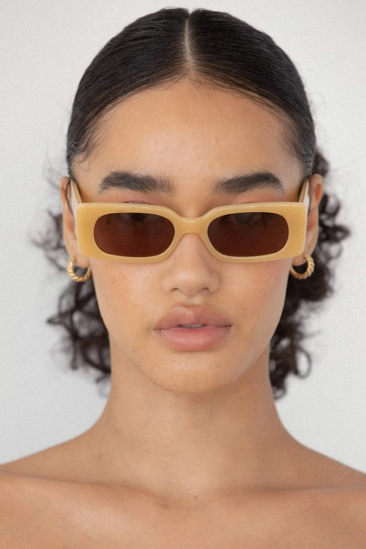 LU GOLDIE SALOME SUNGLASSES - HONEY